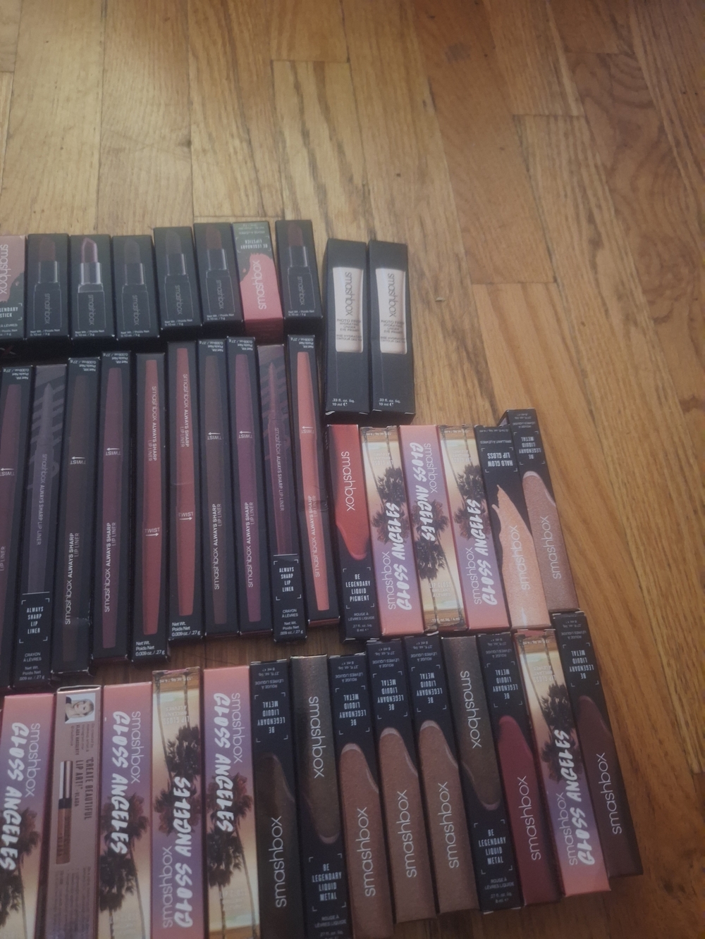 Smashbox Lipstick & Lip Gloss Set in Mixed Nude and Pink Shades - Picture 4 of 4